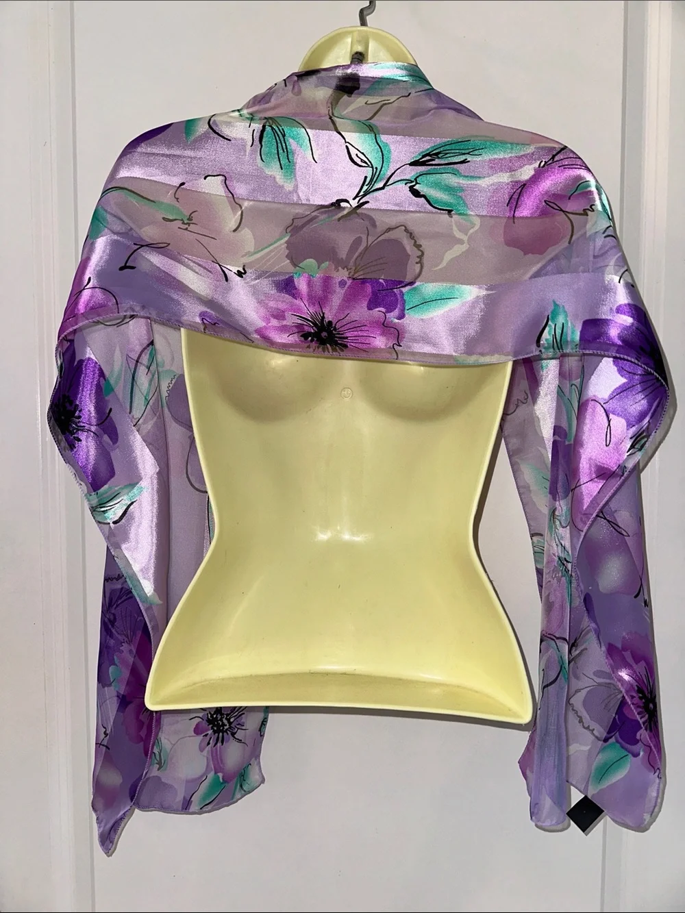 Vintage Apexx‎ Collection Purple & Green Floral Print Long Silk Feel Scarf
